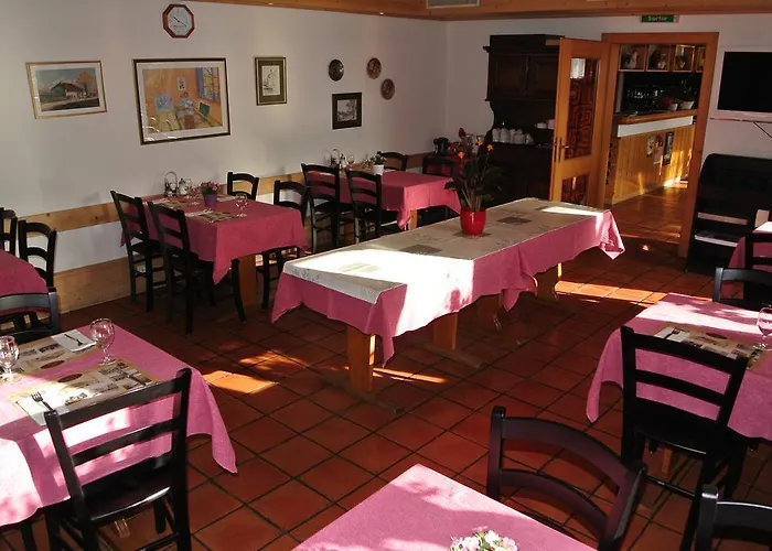 Hotel De La Reunion 3*